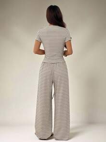 SHEIN PETITE 女款休閒黑白條紋前開襟短袖上衣與寬腿褲兩件套，春夏套裝，舒適居家服，適合嬌小女性 - 彩色 - 查看 5