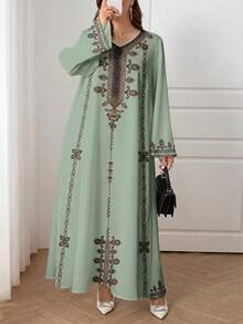Al Najma Plus Size Women V-Neck Floral Pattern Casual Party Arabic Style Dress - Multicolor - View 1