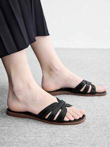 CUCCOO BIZCHIC 夏季新款黑色海灘度假休閒女款平底涼鞋 - 黑色 - 查看 4