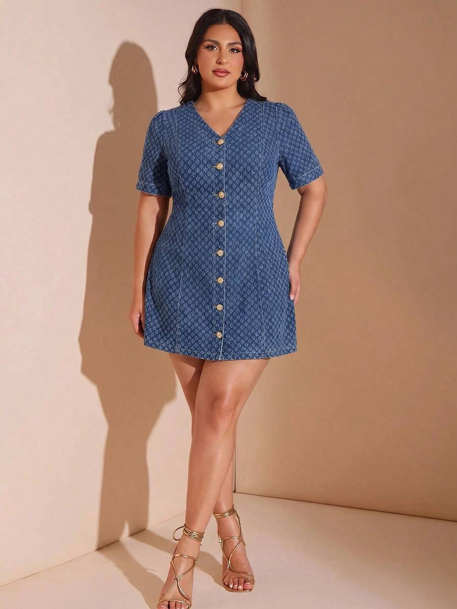 SHEIN CURVE+ 大尺碼女款 V 領提花丹寧 A 字洋裝,休閒日常夏季洋裝 - 藍色 - 查看 1