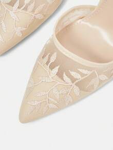 CUCCOO HITCHD Zapatos de mujer primavera y verano nuevos beige de malla bordada con punta y hebilla, sandalias de tacón de aguja hueco, elegantes para citas, bodas y damas de honor - P beige - Ver 6