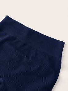 SHEIN BASICS 素色無縫針織緊身短褲，休閒運動風 - 藏蓝色 - 查看 4