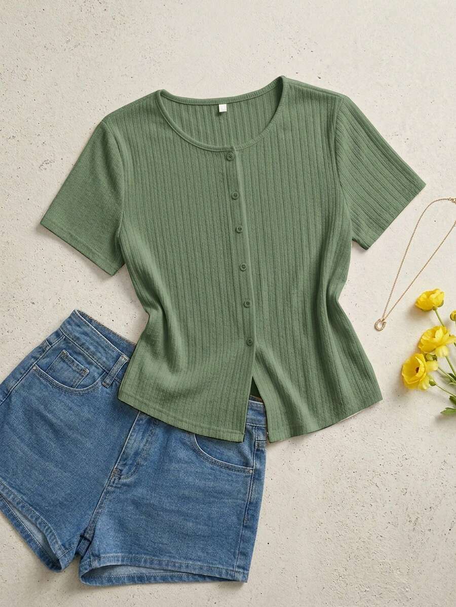 SHEIN Essnce 大尺碼女款春夏時尚休閒彈性舒適日常基本百搭顯瘦淺黃色紋理面料短袖T恤,曲線可愛上衣,夏季穿搭,外出上衣 - 綠色 - 查看 1