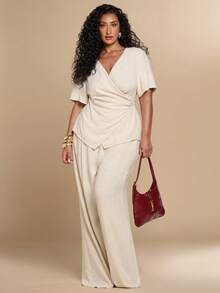 SHEIN BAE CURVE Conjunto de top con cuello cruzado y cintura ceñida, y pantalones de pierna ancha, de unicolor, para vacaciones y uso diario, tallas grandes, primavera/verano - Albaricoque - Ver 10