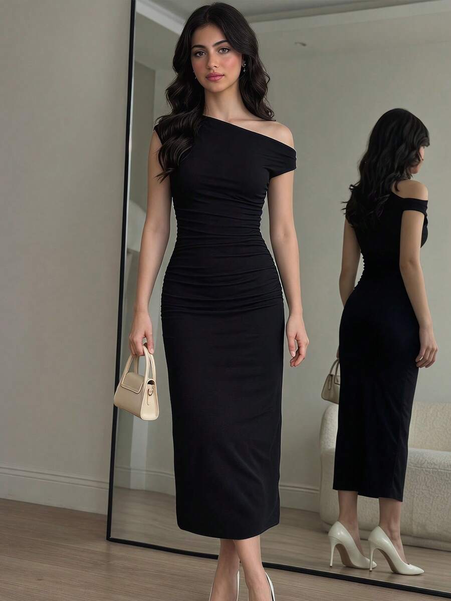 SHEIN Girlism 少女黑色提花露肩褶皱腰身优雅修身连衣裙 - 黑色 - 查看 1