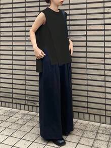 FRIFUL 女式不对称无袖开衩下摆T恤，休闲上衣 - 黑色 - 查看 2