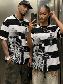 Manfinity EMRG Men's Black And White Striped Summmer Streetwear T-Shirt,Oversized Cross Gothic Graphic Print Tee,Vintage Y2K Crew Neck Short Sleeve Top,City Break - Multicolor - View 4