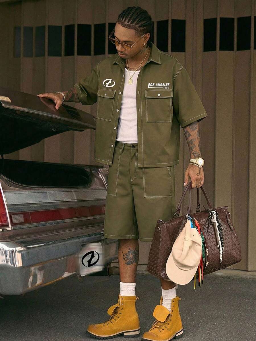 AXEPEAK 2 Peças Conjunto de Camisa de Manga Curta com Gola Padre e Bolso com Aba, Padrão Simples com Costura e Shorts Cargo Casuais para Homens, Conjunto de 2 Peças, Conjunto de Streetwear Masculino, Conjunto de Shorts de 2 Peças Masculino, Conjunto de Shorts Hip Hop Masculino, Conjunto de Streetwear Masculino, Conjunto de Shorts de 2 Peças Masculino, Conjunto de Roupas de Férias Masculino, Conjunto de Streetwear Esportivo Masculino