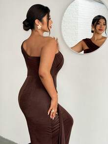 Firerie Plus Size Women Solid Color Ruched Fitted Fashionable One-Shoulder Dress - Coffee Brown - View 5