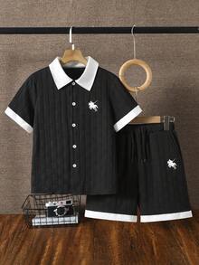 Genkimix Kids 2件組青少年男孩紋理布料襯衫與短褲套裝，柔軟舒適布料，適合外出、拍照、運動及各種場合，時尚百搭夏季必備襯衫與T恤套裝 - 黑色 - 查看 4