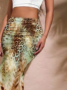 Opulessa 休闲简约绿色豹纹羽毛印花图案A字女式半身裙，适合春夏、度假、海滩穿着 - 彩色 - 查看 14