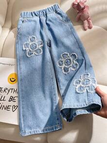 SHEIN Young Girls 3D Floral Design Blue Loose Jeans, Versatile Casual Pants - Light Wash - View 1