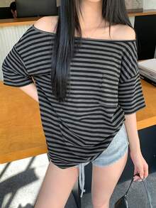 DAZY 春夏秋款女式寬鬆休閒街頭風露肩細條紋灰色長版短袖T恤度假上衣 - 深灰色 - 查看 2