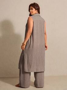 Elaquor Conjunto casual de 2 piezas de camisa sin mangas de un solo pecho a rayas y pantalones para mujer de talla grande - Marrón - Ver 2