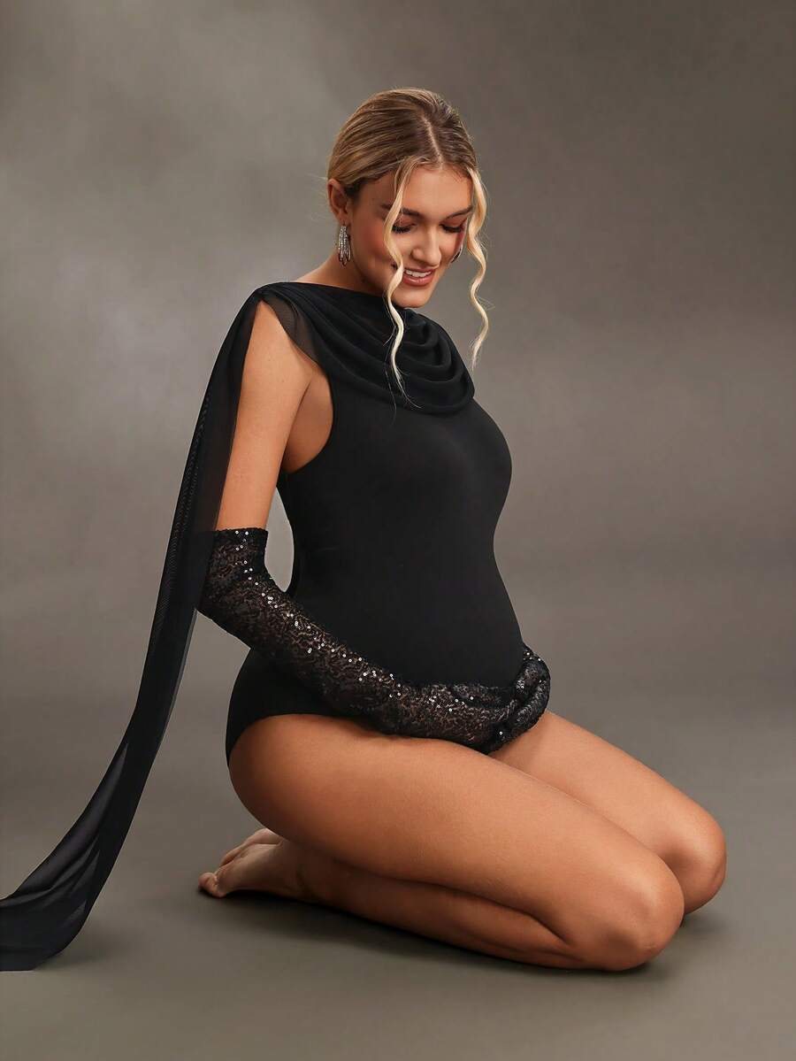 Cheriluna Maternity Bộ jumpsuit màu nâu đậm, tay loe, cổ cao, hở lưng, chất liệu chiffon phối ren, dáng ôm gợi cảm, phong cách trưởng thành, phù hợp cho tiệc tùng, hẹn hò, chụp ảnh bầu. - màu đen - Xem 1