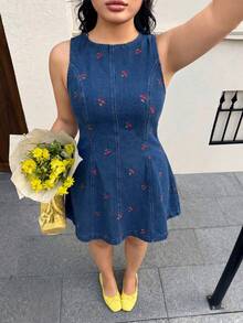 GalTyme Plus Size Women Cherry Pattern Round Neck Casual Sleeveless Dress - Blue - View 7