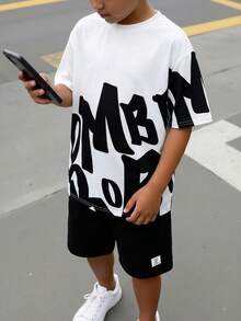 SHEIN 2件組青少年男孩休閒日常舒適印花圖案圓領寬鬆套頭短袖T恤與短褲針織套裝 - 黑色 - 查看 8