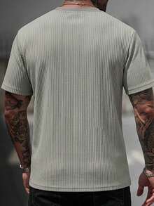 Manfinity CasualCool Áo thun nam tay ngắn cổ tròn chất liệu jacquard kẻ sọc thoải mái, thêu chữ tinh tế, áo thun tay ngắn bán chạy, phù hợp cho nam giới đi nghỉ mát, công sở tối giản, kinh doanh tối giản, hẹn hò hàng ngày, ở nhà thoải mái, dự tiệc thời trang, ăn uống và tụ họp, thích hợp để mặc cho bản thân hoặc làm quà tặng cho bạn bè. Áo thun tay ngắn bán chạy mùa xuân/hè. - màu xanh lá - Xem 2