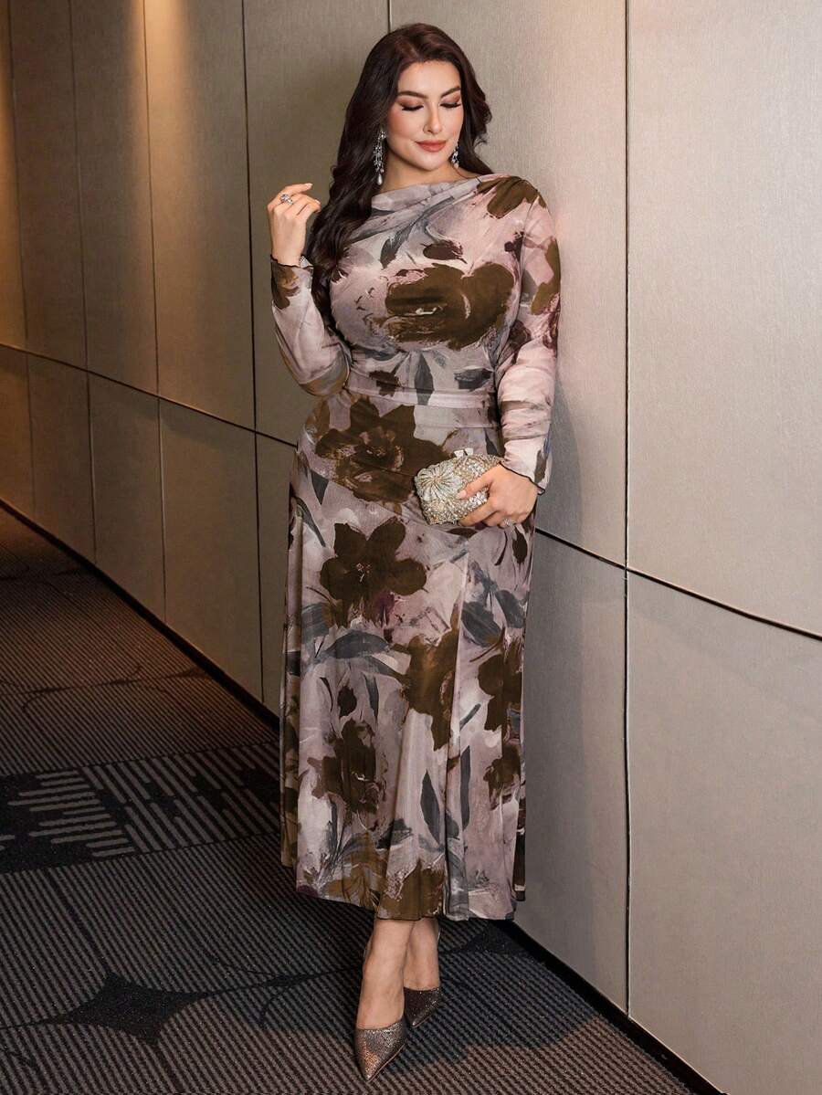 Modelyn 大尺碼女款露肩網紗印花柔軟舒適長袖紮染花卉開衩腰部百褶時尚洋裝 - 咖啡棕 - 查看 1