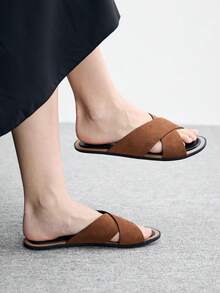 CUCCOO BIZCHIC 女士时尚休闲交叉绑带露趾绒面平底凉鞋，舒适易穿，日常穿着，防滑耐穿透气，度假风拖鞋夏季鞋履 - 棕色 - 查看 4
