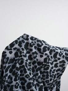 SHEIN EZwear 灰色夏季休闲Y2K时尚豹纹吊带褶皱修身连衣裙 - 灰色 - 查看 8