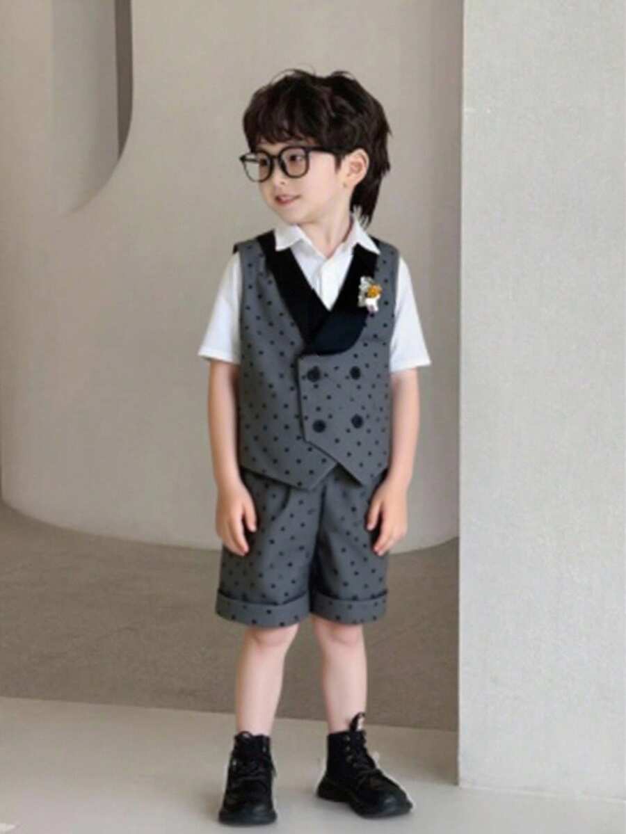两件套男童舒适百搭时尚可爱绅士学院风背心短裤套装,适合春夏两季,日常穿着、运动、校园活动、聚会、节日庆典、演出、摄影、返校季等场合。 - 灰色 - 查看 1