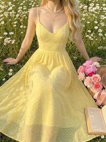 SHEIN PariChic 夏季雪紡波點鏤空優雅熱帶歐風洋裝，細肩帶露背蝴蝶結層次拼接優雅女款，淡黃色早午餐穿搭 - 黃色 - 查看 7