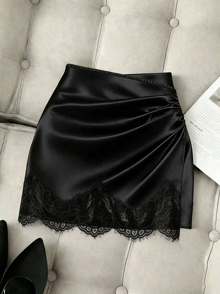 SHEIN PETITE 優雅黑色冬季緞面不對稱迷你裙，高腰修身百褶裙，花卉拼接休閒裙，適合約會之夜、辦公室、嬌小女性 - 黑色 - 查看 1