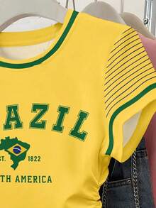 Retro Fashion Green "BRAZIL" Letter, Vibrant Sunshine Yellow, Contrast Striped Collar, Tween Girls Minimalist Round Neck Ruched Waist Fitted Short Sleeve T-Shirt, Suitable For Spring/Summer - Multicolor - View 3