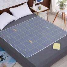 1pc Cute Cartoon Pattern Pet Waterproof Urine Pad, Breathable Lightweight Washable Mat For Small Pets, Suitable For AllSeasons,Random Pattern Cutting, Not Machine Washable, Bottom Not Waterproof - Large gray grid - View 14