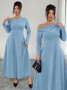 SHEIN LUNE CURVE 大尺碼柔軟針織不對稱肩領長袖收腰A字魚尾裙擺洋裝，優雅適合外出、派對、約會、通勤 - 淺藍色 - 查看 6