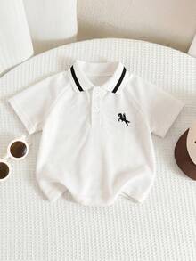 SHEIN 男嬰男嬰休閒百搭紅色珠地短袖 Polo 衫針織上衣，春/夏 - 白色 - 查看 4