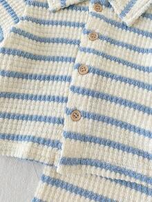 SHEIN Vintaside Kids 2件組新生兒休閒日常針織提花領口短袖上衣與彈性腰圍短褲套裝，適合戶外或舒適夏季百搭穿搭 - 淺藍色 - 查看 8
