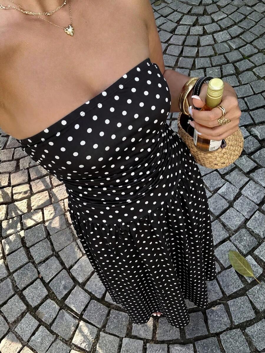 GalTyme Plus Size Women's Polka Dot Ruched Casual Tube Dress - Black and White - View 1