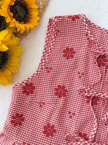 Travachic Women's Summer Beach Vacation Style Casual Floral Embroidery Plaid Print Front Tie Peplum Hem Tank Top - Red - View 5