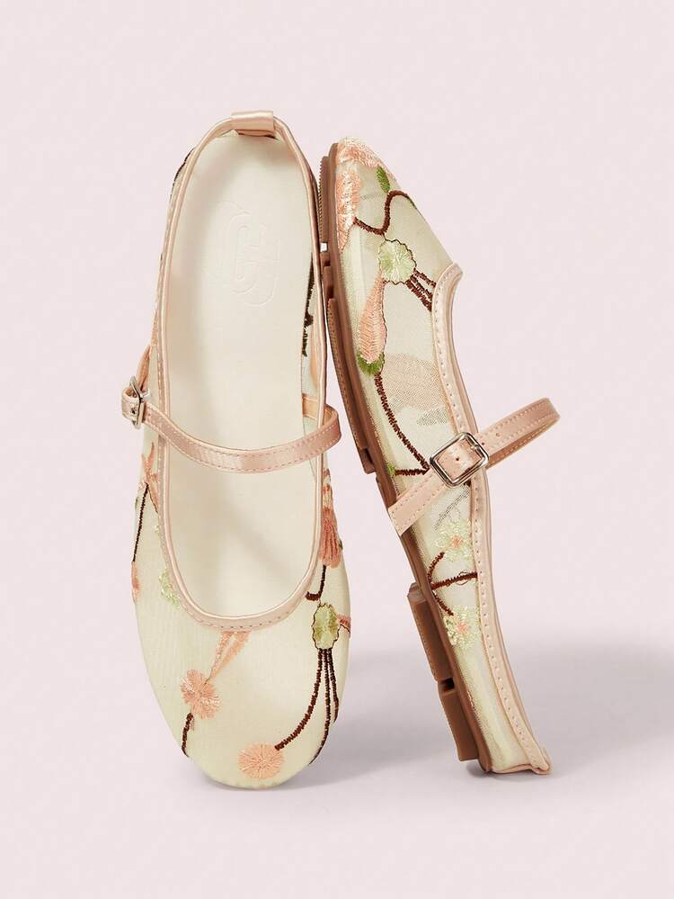 CUCCOO DOLLMOD Women's Shoes, Beige, Flower Embroidered Upper, Exposed Heel, Round Head, Flat Bottom And Half Drag, Sweet, Cute, Comfortable And Casual. - Garden - Powder - View 1
