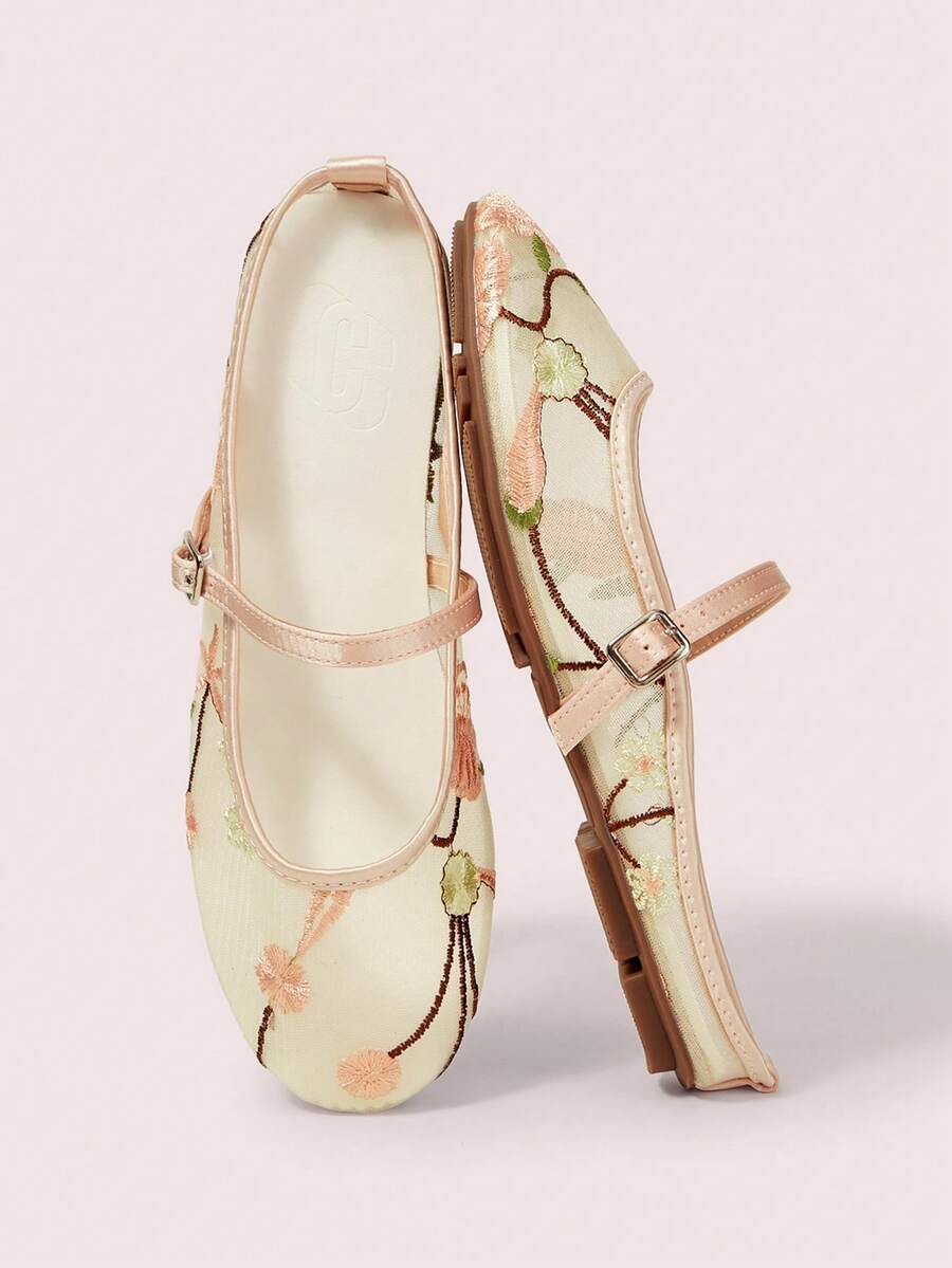 CUCCOO DOLLMOD Women's Shoes, Beige, Flower Embroidered Upper, Exposed Heel, Round Toe, Flat Bottom, Sweet, Cute, Comfortable And Casual. - Garden - Powder - View 1
