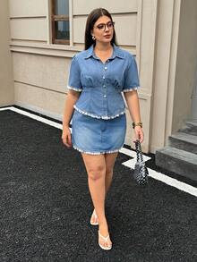 SHEIN Unity Rok Mini Denim Wanita Ukuran Besar Musim Semi/Panas dengan Kantong, Cocok untuk Kencan Malam, Formal, Warna Biru Tua, Kasual, Potongan Longgar - Medium Wash - View 3