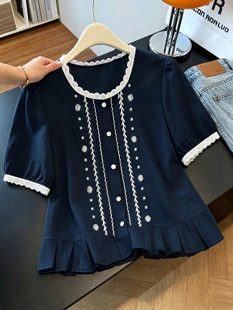 Franclia White Floral Embroidered Lightweight Summer Shirt, Fashionable Youthful Short Sleeve , Suitable For Daily, Vacation, And Casual Commute - Navy Blue - View 1