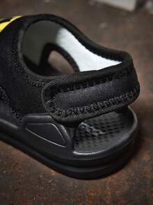 BATMAN X SHEIN Sandal Bayi, Modis dan Lucu, Sandal Pantai Lembut dan Bernapas - Hitam - View 8