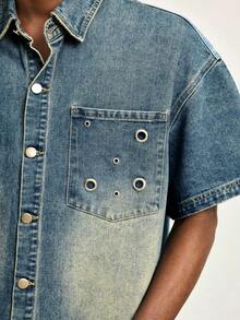 ROMWE MEN Grunge Punk Áo sơ mi denim vintage đã qua xử lý dành cho nam, áo khoác tay ngắn cổ bẻ dáng rộng thoải mái, hàng mới mùa hè. - Màu xanh lam - Xem 2