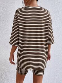 SHEIN Frenchy 女款夏季休閒條紋上衣與短褲兩件套 - 彩色 - 查看 2