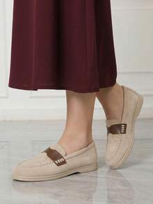 Sleekvia Giày loafer nữ phong cách Pháp, vintage, lấy cảm hứng từ old-money, đế mềm, tối giản, thanh lịch, mũi tròn, phù hợp công sở, đa năng, thoải mái, đế bệt - Màu trắng - Xem 5