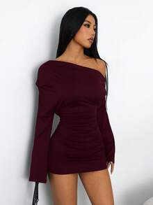 SHEIN PETITE 女款時尚純色不對稱領迷你洋裝 夜出穿搭 酒紅色 秋季 小個子女性適用 - 紫紅色 - 查看 8
