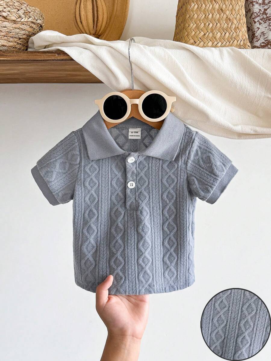 SHEIN Vintaside Kids 1件男嬰灰藍色夏季休閒小童編織短袖POLO衫，紋理編織圖案，按鈕領口，嬰幼兒套裝 6M-3T - 灰色 - 查看 1