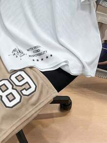 SHEIN 2件組青少年男孩運動休閒套裝，白色夏季圖案T恤與短褲套裝，返校街頭風，柔軟舒適校園戶外穿著 - 杏色 - 查看 7