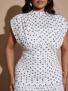 SHEIN BAE CURVE 大尺碼女款白色波點洋裝，夏季優雅 1950s 復古 80s 正式婚禮賓客長裙，派對畢業季，曲線 Y2K 風格 - 白色 - 查看 6