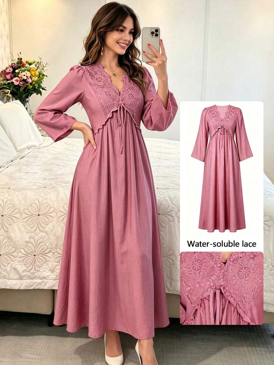 Al Najma Vestido rosa con cuello en V, parches de encaje y mangas acampanadas