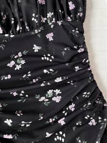 SHEIN 青少年女孩時尚休閒可愛編織碎花細肩帶洋裝 度假黑色碎花夏季款 - 黑色 - 查看 6