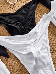 SHEIN Bagian Bawah Baju Renang Wanita Warna Polos untuk Pantai/Resort - Hitam dan Putih - View 4